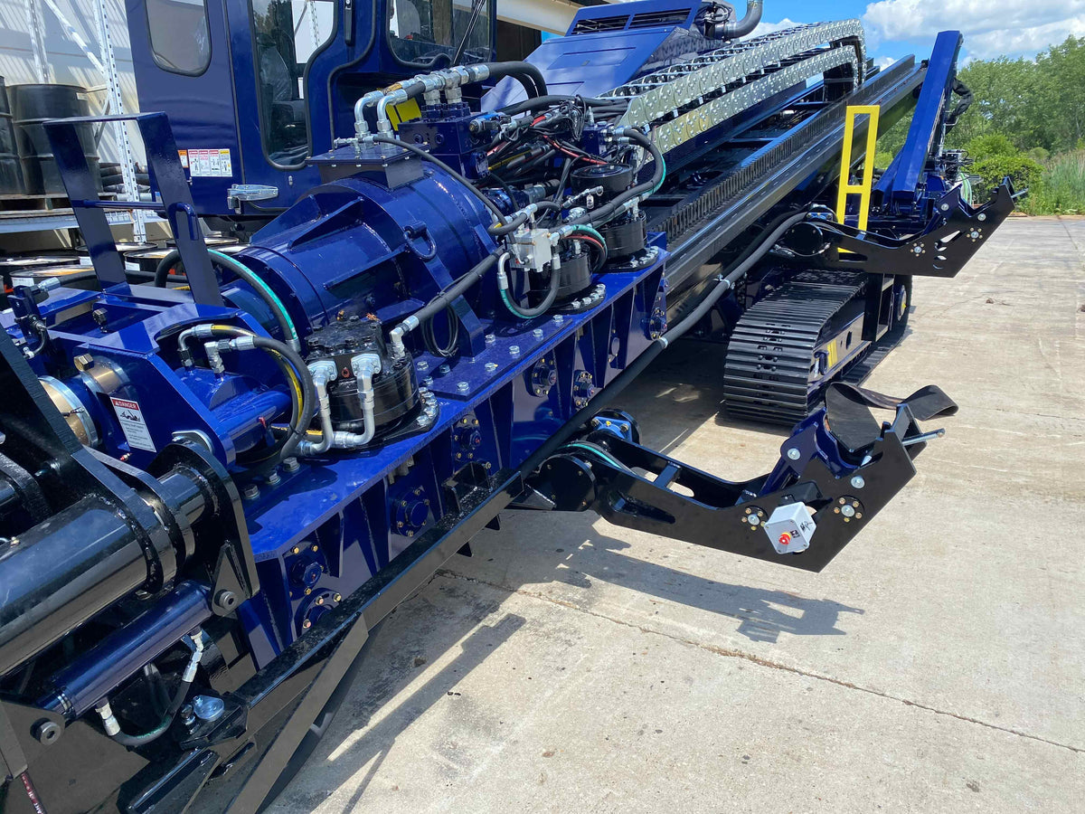 UNI 250x400 on-board crane wireless remote control